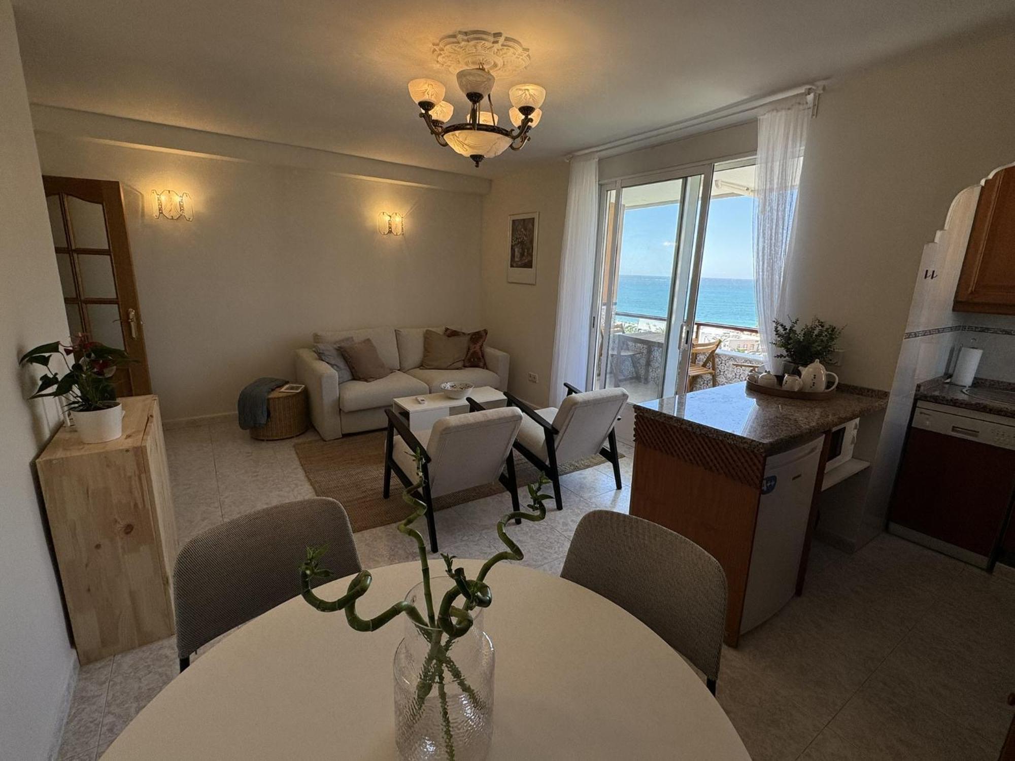 Beachfront Apartment With Terrace And Seaviews Fuengirola Ngoại thất bức ảnh